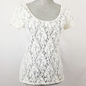 Banana Republic off white lace top